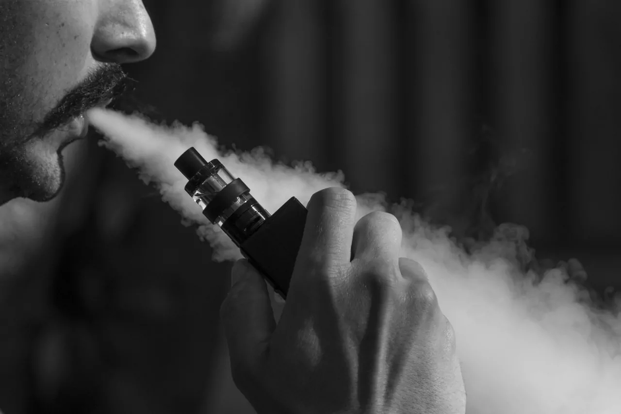 Why Disposable Vapes Are Gaining Popularity Amongst Vapers Health